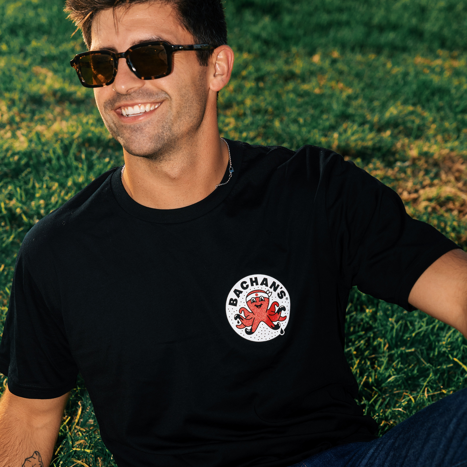 Knuckles Tee V4